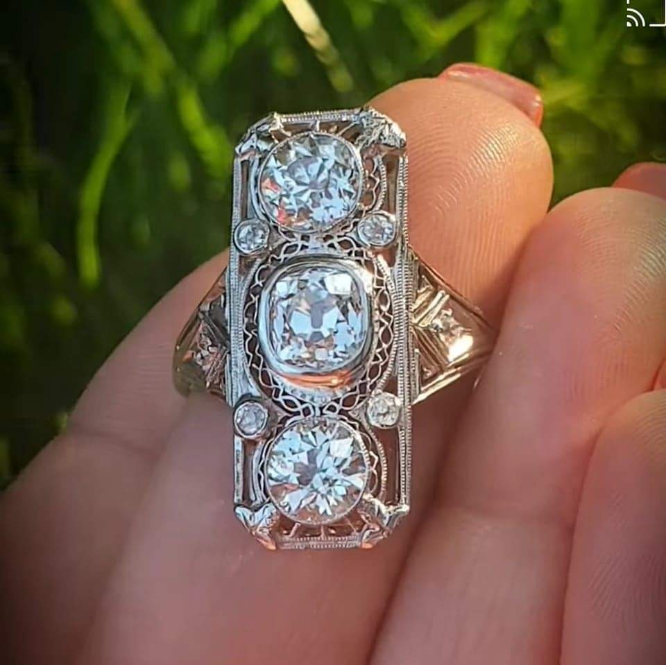 Aquamarine and Diamond ring
